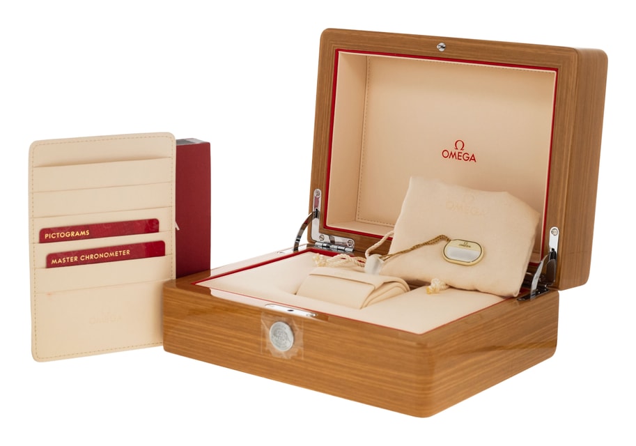 Omega Speedmaster Racing 329.33.44.51.04.001 Image 5